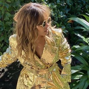 &lt;em>Хали&lt;/em> &lt;em>Бери&lt;/em> на 55, без грим, истински щастлива