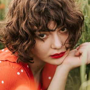 Чeрвеното червило продължава да е първородният грях в грима