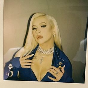 &lt;em>Кристина&lt;/em> &lt;em>Агилера&lt;/em> отпразнува рождения си ден със секси пост