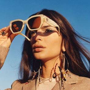 <em>Емили</em> Райтаковски официално показа мъжа до себе си