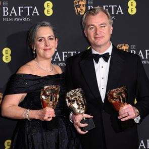 &quot;Опенхаймер&quot; и &quot;Клети създания&quot; обраха наградите БАФТА