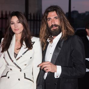 Кой е мъжът до Моника Белучи