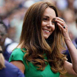 &lt;em>Кейт&lt;/em> се появи на Уимбълдън с рокля за 2700 лева