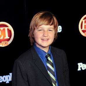 Джейк от &quot;Двама мъже и половина&quot; е неузнаваем