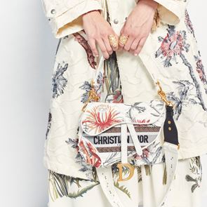 Флорално вдъхновение от <em>Dior</em>