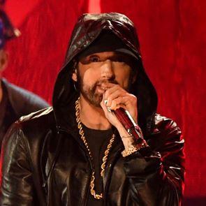 &lt;em>Еминем&lt;/em> ще става дядо