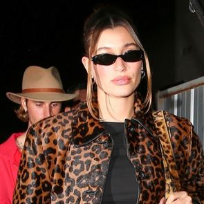 <em>Джъстин</em> и Хейли <em>Бийбър</em> с първа поява след раждането на сина им