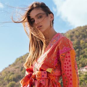 МОДА: Hey, it's color time