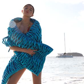 FASHION: ST BARTH в синьо и вятър