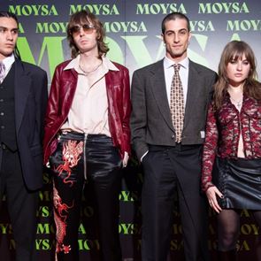 &lt;em>Maneskin&lt;/em> ни завладяват с ново разтърсващо парче