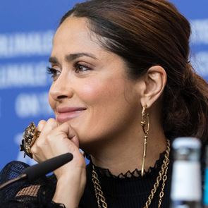 <em>Салма</em> <em>Хайек</em> разказва тежката си битка с COVID-19