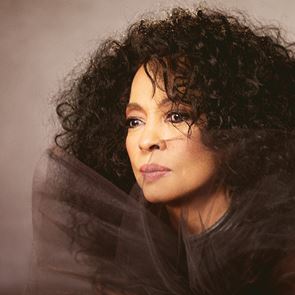 &lt;em>Даяна&lt;/em> Рос изненада с първо видео от десетилетие насам