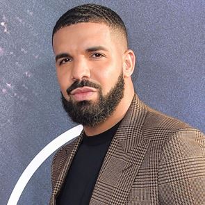 Дрейк пуска на пазара свещ с аромат на ДРЕЙК