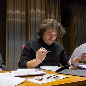 Не е въпросът да си съвършен образец, а да си ветропоказател