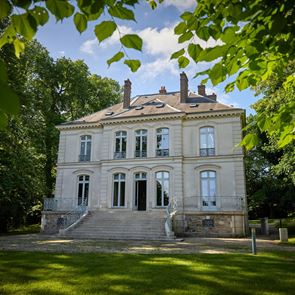 Последната вила на &lt;em>Карл&lt;/em> &lt;em>Лагерфелд&lt;/em> излиза на търг