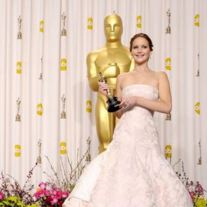 Най-противоречивите тоалети на Оскарите на всички времена