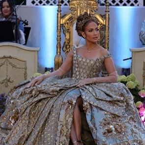 Джей Ло посрещна рождения си ден като кралица