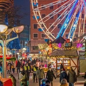 Вижте най-красивата коледна украса по света