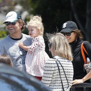 Брадли Купър остава в Лос Анджелис: иска попечителство над дъщеря си