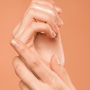 Искате ли здрави нокти, дайте им почивка