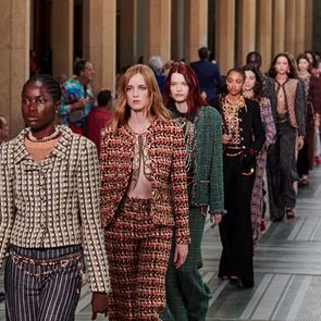 CHANEL продължава важните разговори