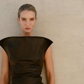 &lt;em>Роузи&lt;/em> &lt;em>Хънтингтън&lt;/em>-&lt;em>Уайтли&lt;/em> е новият моден директор на FWRD