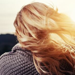 Точно така, косата се уврежда през лятото