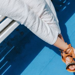 Това са най-стилните чехли на лято 2022