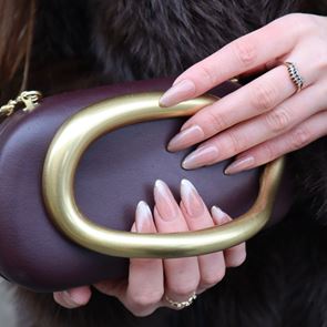 Chixxie: Новото поколение маникюр за жените, които ценят времето си