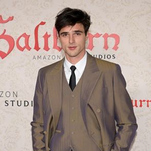 Разследват &lt;em>Джейкъб&lt;/em> &lt;em>Елорди&lt;/em> за нападение