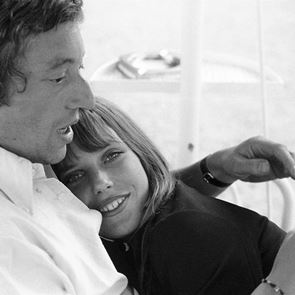 Спомен за &lt;em>Джейн&lt;/em> &lt;em>Бъркин&lt;/em> със снимки от един семеен албум