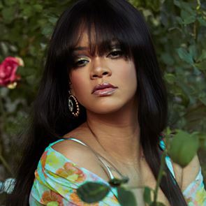 Риана изненада всички с новата си прическа