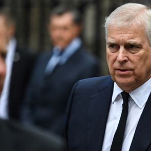 &lt;em>Принц&lt;/em> &lt;em>Андрю&lt;/em> може да бъде изгонен от двореца си