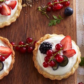 Домашни тарталети с маскарпоне и плодове