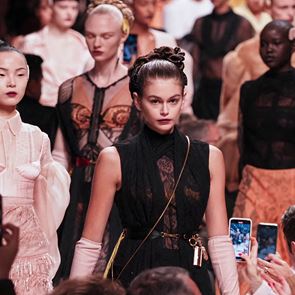 Fendi завладя Милано с шик, елегантност и провокация