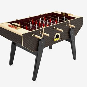 Имате безумно много пари за харчене? Купете си джага &lt;em>Louis&lt;/em> &lt;em>Vuitton&lt;/em>!