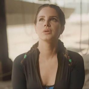 Лято, романтика и ретро в новия двоен клип на &lt;em>Лана&lt;/em> &lt;em>Дел&lt;/em> &lt;em>Рей&lt;/em>