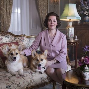 Netflix спират снимките на &quot;Короната&quot; в чест на Кралица Елизабет II