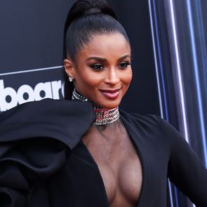 &lt;em>Сиара&lt;/em> разкри пола на третото си дете