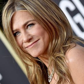 <em>Дженифър</em> <em>Анистън</em> с щедро дарение в борбата с расизма