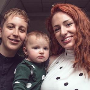 Виктория и &lt;em>Лорен&lt;/em> Мичънър: &quot;И двете ни семейства са зад гърба ни&quot;