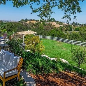 Разгледайте новата къща на &lt;em>Шей&lt;/em> &lt;em>Мичъл&lt;/em> в Бевърли Хилс