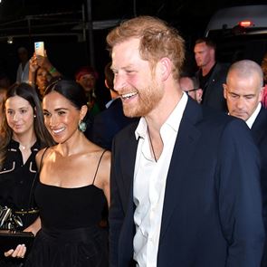 Принц <em>Хари</em> и Меган Маркъл с изненадваща поява в Ямайка