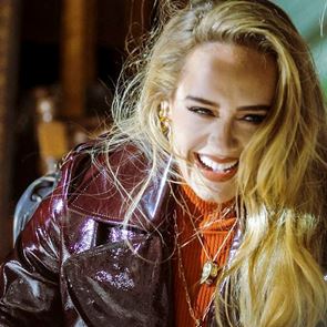 &lt;em>Адел&lt;/em> е на 34 и никога не е била по-щастлива