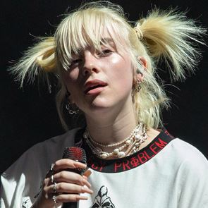 Защо Били Айлиш е загубила 100 000 последователи в IG