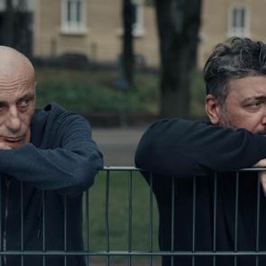 Гледаме Малин Кръстев и Герасим Георгиев-Геро по &lt;em>Max&lt;/em>