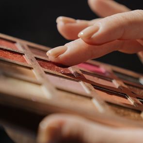 5 грим профила в Instagram, които си заслужава да следваме