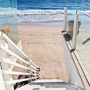 Новото имение на Парис Хилтън в Малибу е УАУ