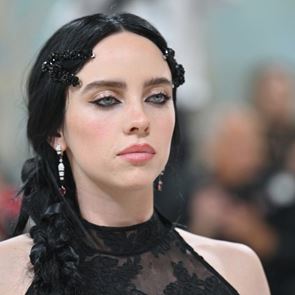 Били Айлиш се присъединява към света на &quot;&lt;em>Barbie&lt;/em>&quot;