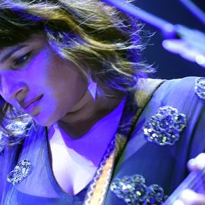 Коледата е възможна с празничния албум на Нора Джоунс